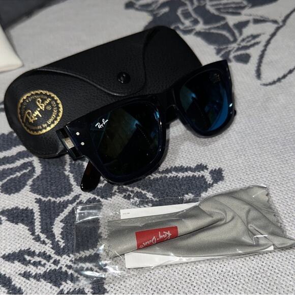 NEW Ray-Ban Mega Wayfarer Unisex Sunglasses in Trans Dark Blue/Grey Mir Blue main image 5